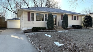 2216 18 1 2 St NW, Rochester, MN 55901