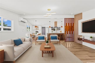 308 Hanakoa St, Honolulu, HI 96825