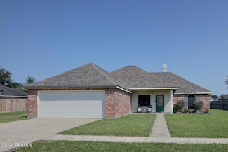 723 S Belle Cir, Breaux Bridge, LA 70517