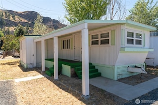 57970 Yakima St NE, Grand Coulee, WA 99133