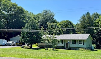 99 Phinney Rd, Fulton, NY 13069
