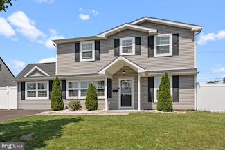 9 Verdant Rd, Levittown, PA 19057