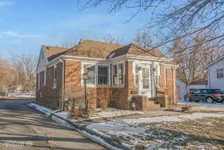 3835 40th St, Des Moines, IA 50310