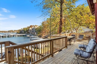 831 Lucy Rd, Lake Ozark, MO 65049