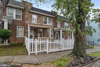 541 Dauphin St, Lancaster, PA 17602