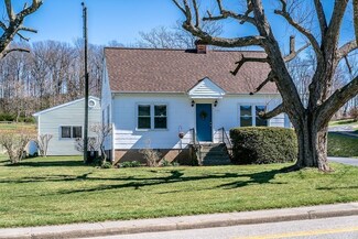 9488 Singers Glen Rd, Singers Glen, VA 22850
