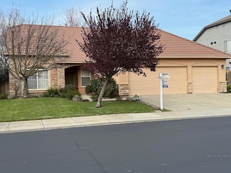 1717 St Mayeul Dr, Modesto, CA 95356