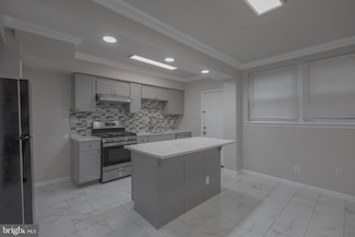 2636 S 73rd St, Philadelphia, PA 19153