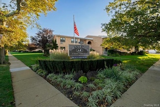 214 Westend Ave Unit 6c, Freeport, NY 11520