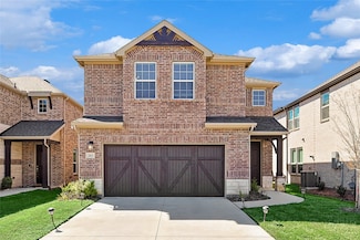 262 Jones St, Irving, TX 75063