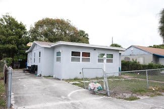 840 W 1st St, Riviera Beach, FL 33404