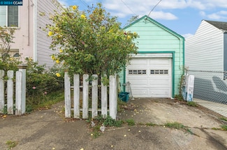 73 Tioga Ave, San Francisco, CA 94134