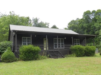523 Parrish Ln, Mc Ewen, TN 37101