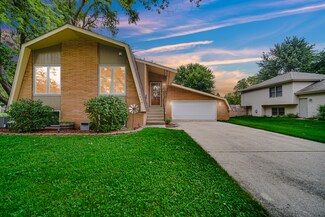 5638 W Court St, Monee, IL 60449