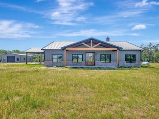 865 Timber Ranch Rd, Apple Springs, TX 75926