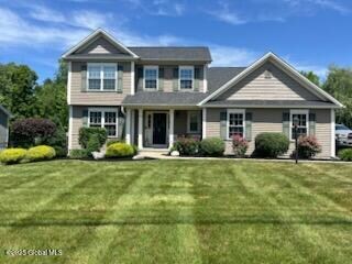 514 Russell Rd, Bethlehem, NY