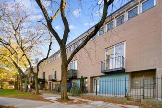 1455 E 55th Place, Chicago, IL 60637