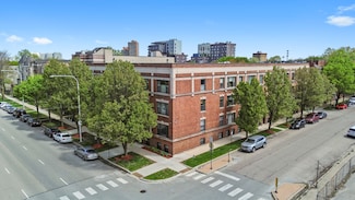 4353 S Indiana Ave Unit 3, Chicago, IL 60653