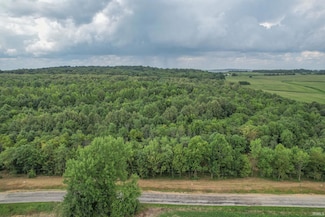 3584 Doerner Rd, Lynnville, IN 47619