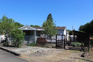 22071 Highway 62 Unit 53, Shady Cove, OR 97539
