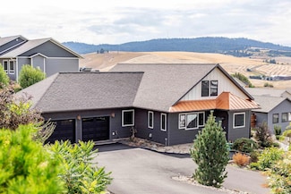 763 Indian Hills Dr, Moscow, ID 83843