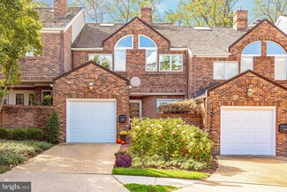 2452 N Wakefield Ct, Arlington, VA 22207