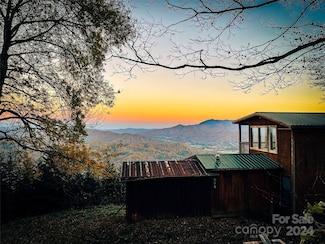 1375 Swing Rd, Burnsville, NC 28714
