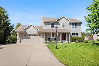 413 Pleasant St, Eagle, WI 53119