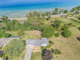 1503 Braemar Dr, Traverse City, MI 49686