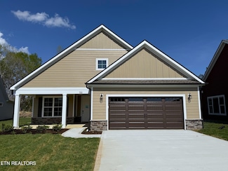 302 Trillium Trail, Lenoir City, TN 37771