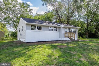 4 Langdon Rd, Burlington, NJ 08016