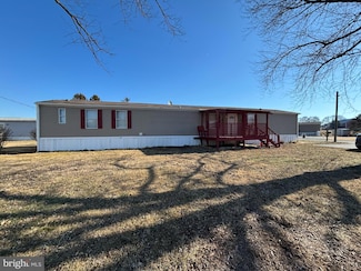 27 Becky Ln, Cochranville, PA 19330