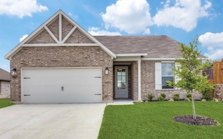 500 Lakeway Ln, Justin, TX 76247