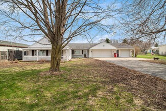 274 S Division St, Hesperia, MI 49421