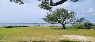 202 S 34th St, Morehead City, NC 28557