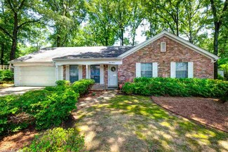 1511 Tarrytown Rd, Little Rock, AR 72227