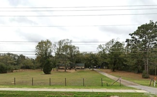 5203 W Nine Mile Rd, Bellview, FL 32526