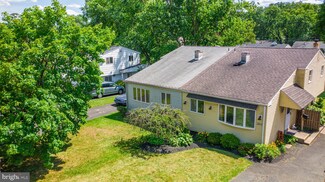 2890 Rossiter Ave, Abington, PA 19001