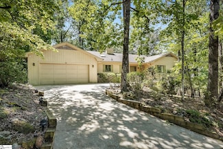 11 Captain Ln, Salem, SC 29676