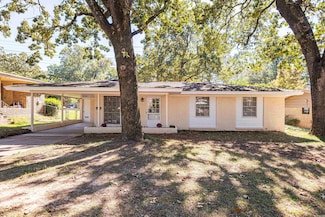 1927 Arrowhead Rd, North Little Rock, AR 72118