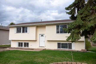 6344 Crosby Ave, Inver Grove Heights, MN 55076