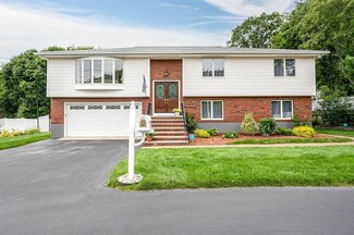 98 Lynn Fells Pkwy, Saugus, MA 01906