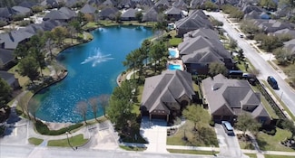 18619 Duke Lake Dr, Spring, TX 77388