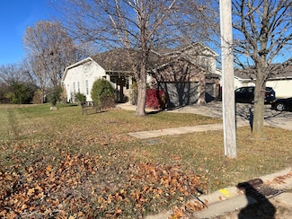 540 1/2 Johnson St, Marengo, IL 60152