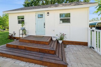 5409 Harmony Ln, Gulf Breeze, FL 32563