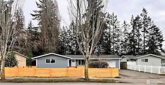 3711 Grandview Dr W, University Place, WA 98466