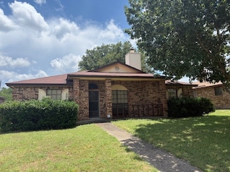 1116 Cresthaven Dr, Lancaster, TX 75134