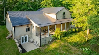 30 Farhills Dr, Athens, OH 45701
