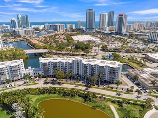 200 Diplomat Pkwy Unit 323, Hallandale Beach, FL 33009