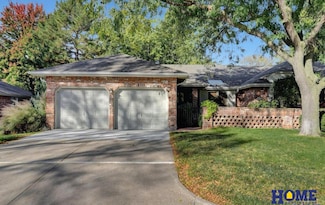 2115 Heritage Pines Ct, Lincoln, NE 68506
